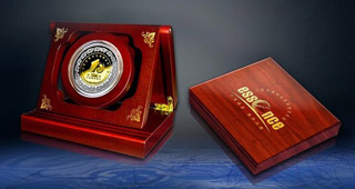 紀(jì)念幣廠家列舉幾組常見的同學(xué)聚會(huì)紀(jì)念幣定制問(wèn)題的匯總（圖）